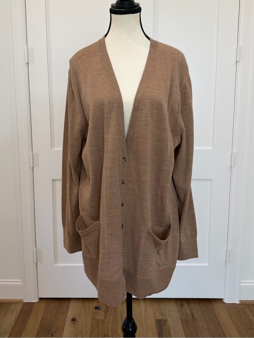 Banana Republic 100% Merino Wool Brown Long Cardigan Women’s XL NWT